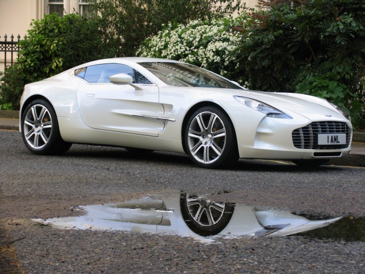 Aston Martin one 77 White